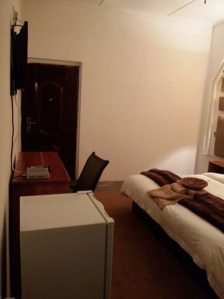Ngoma Zanga Lodge Livingstone Bagian luar foto