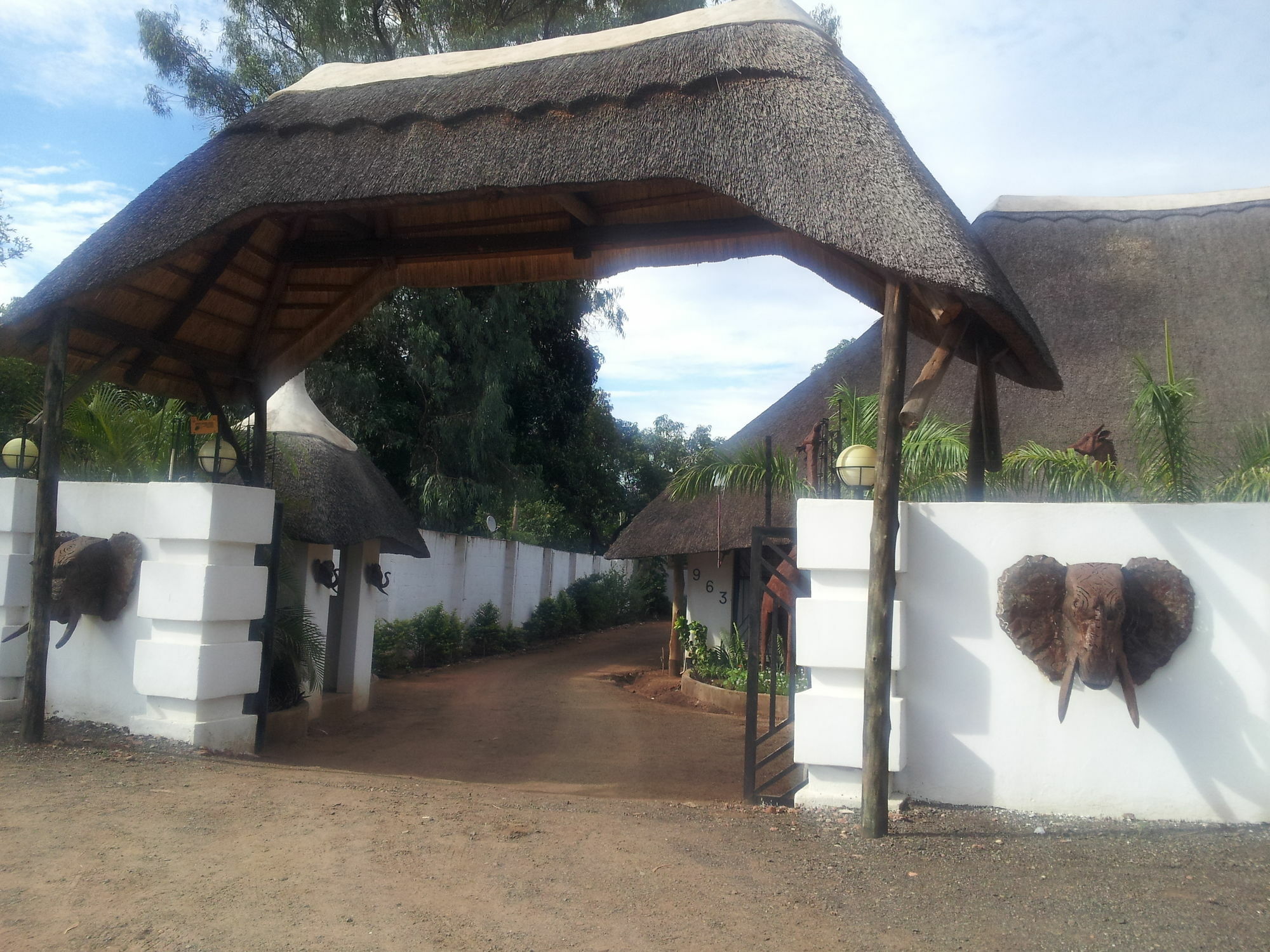 Ngoma Zanga Lodge Livingstone Bagian luar foto